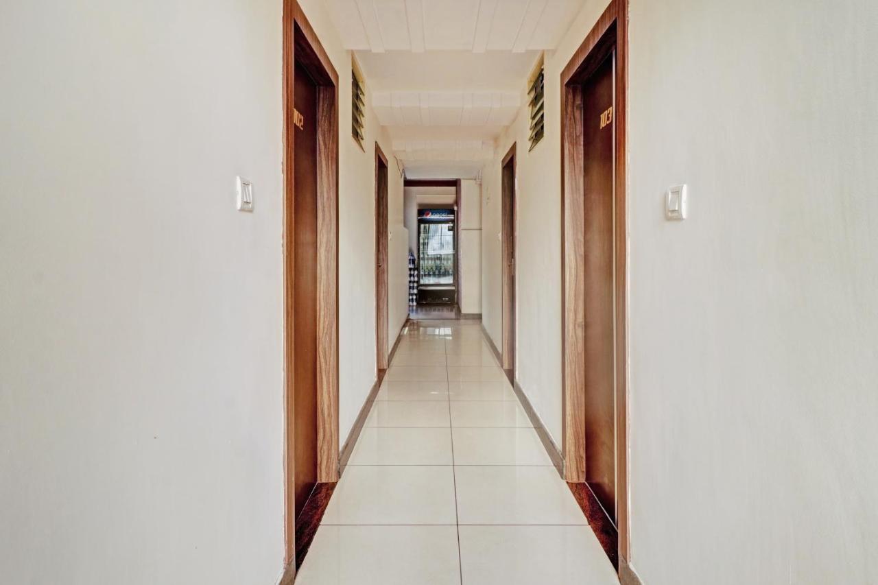 Itsy By Treebo - Royal Comfort Hotel Bangalore Bagian luar foto