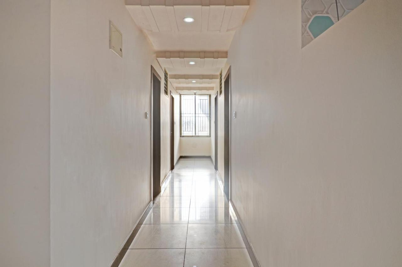 Itsy By Treebo - Royal Comfort Hotel Bangalore Bagian luar foto